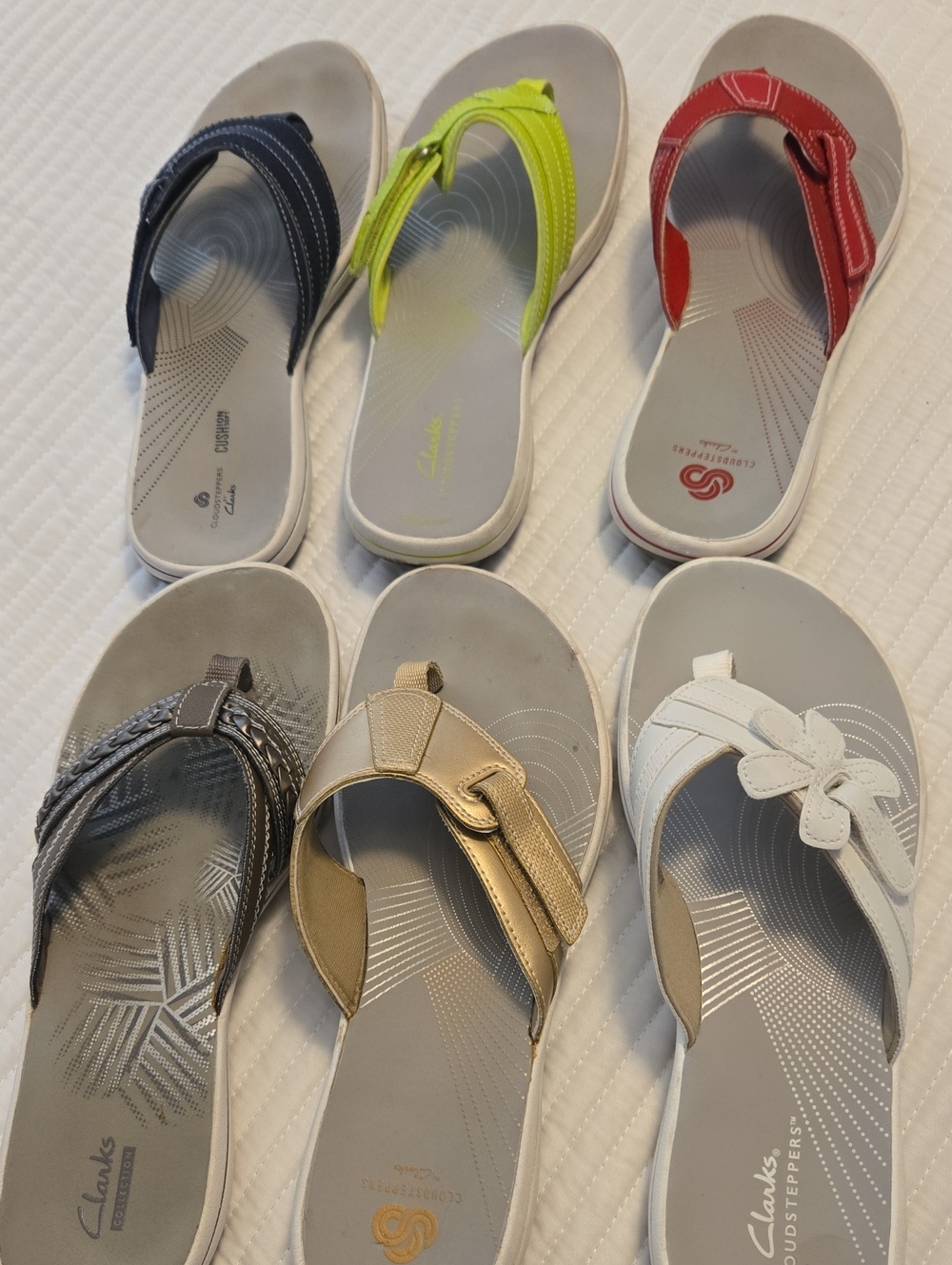Clarks Women’s White Sandal - Cushioned Thong Comfort